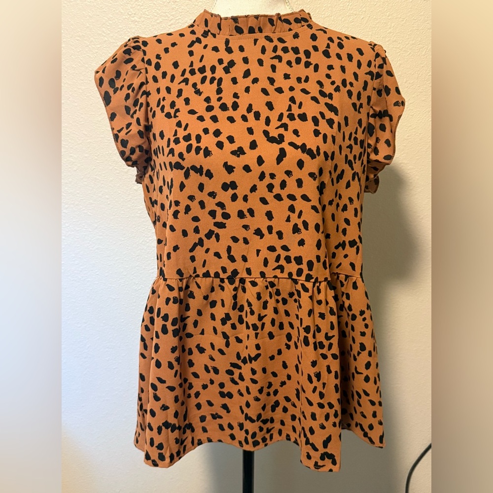 Brown and black spotted blouse Size M